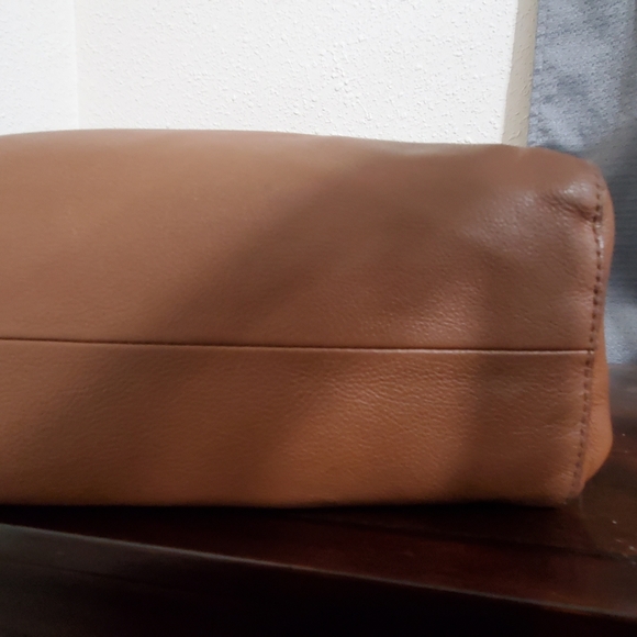 Fossil Tote - Picture 2 of 2